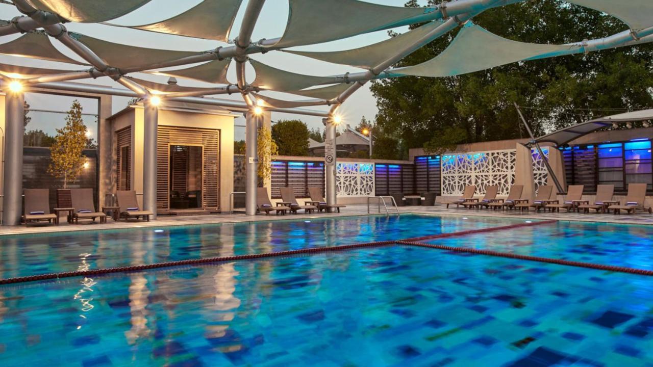 Holiday Inn Kuwait Al Thuraya City By Ihg Kuwait City Ngoại thất bức ảnh