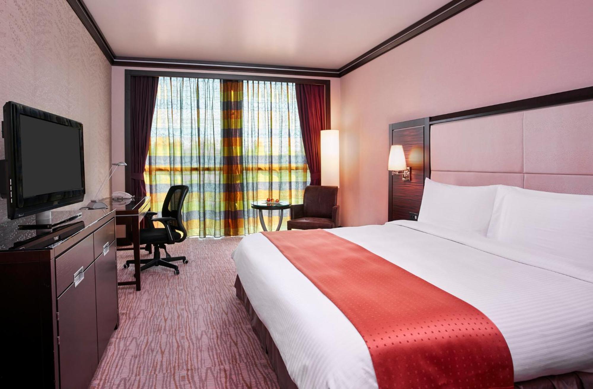 Holiday Inn Kuwait Al Thuraya City By Ihg Kuwait City Ngoại thất bức ảnh