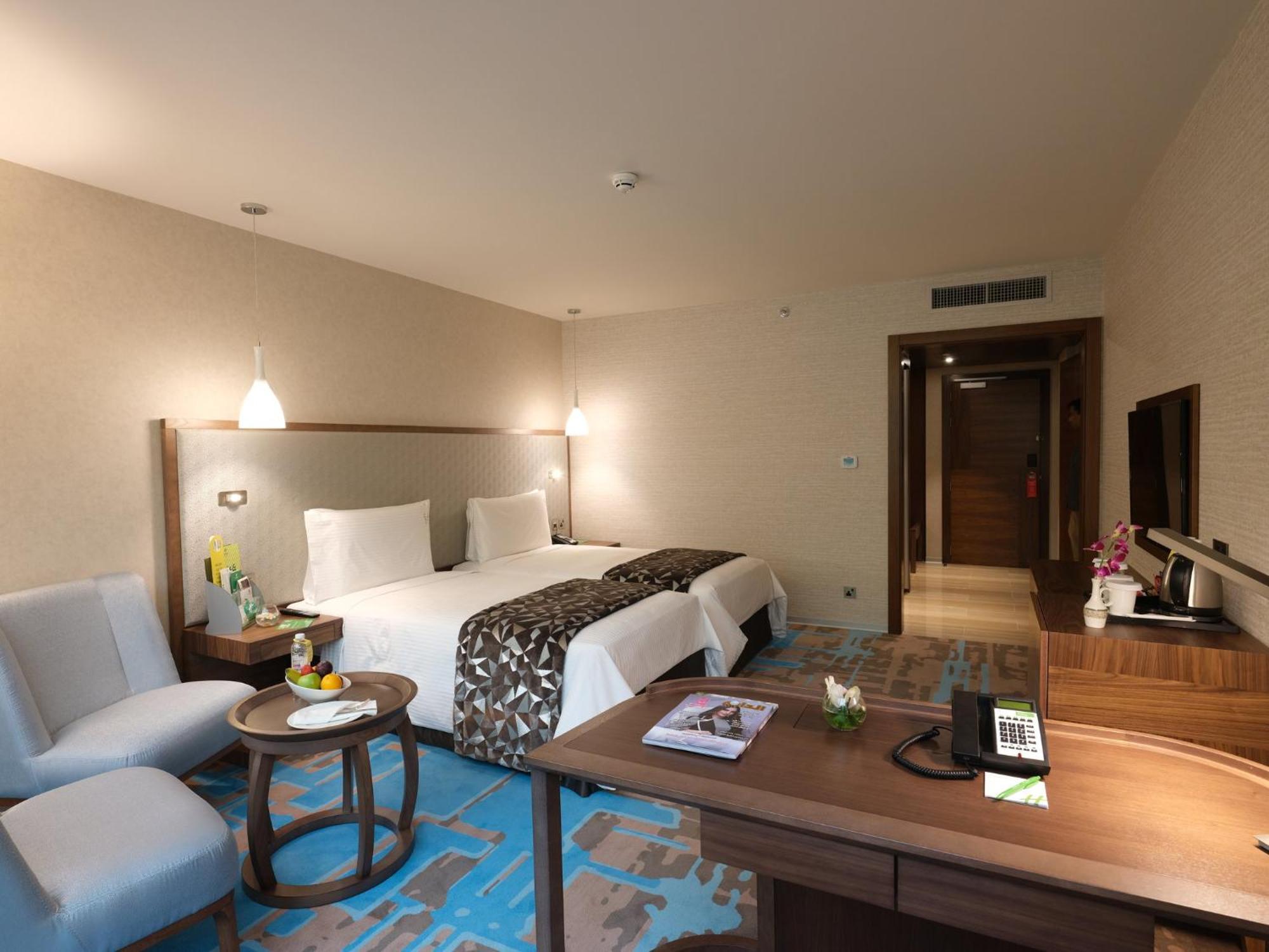 Holiday Inn Kuwait Al Thuraya City By Ihg Kuwait City Ngoại thất bức ảnh