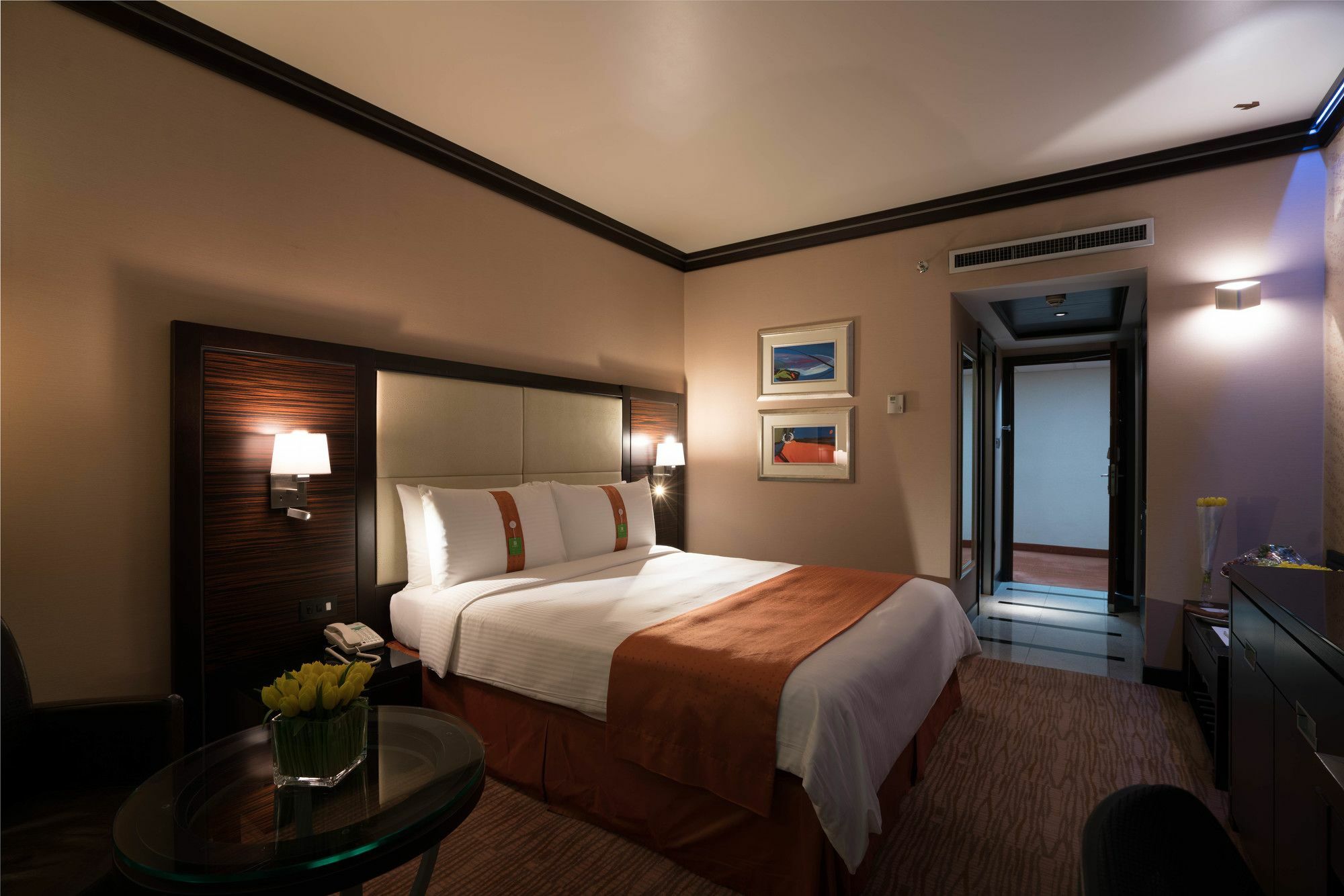 Holiday Inn Kuwait Al Thuraya City By Ihg Kuwait City Ngoại thất bức ảnh